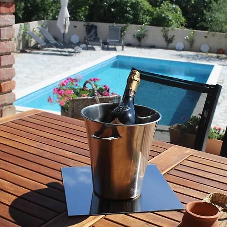 Villa Calma, Recharge Your Body And Mind Gabonjin